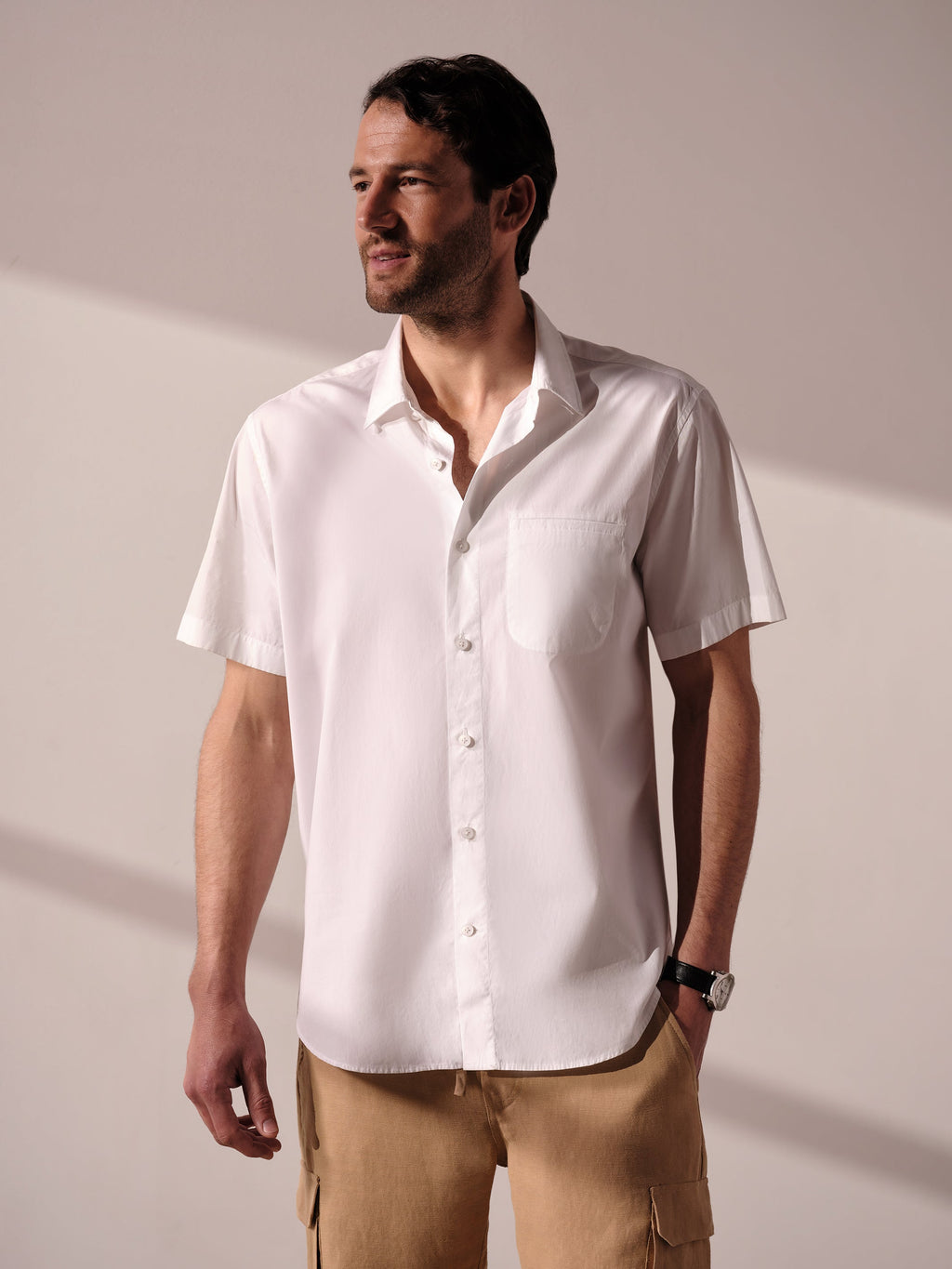 Chemise boutonnée à manches courtes pour tous les jours