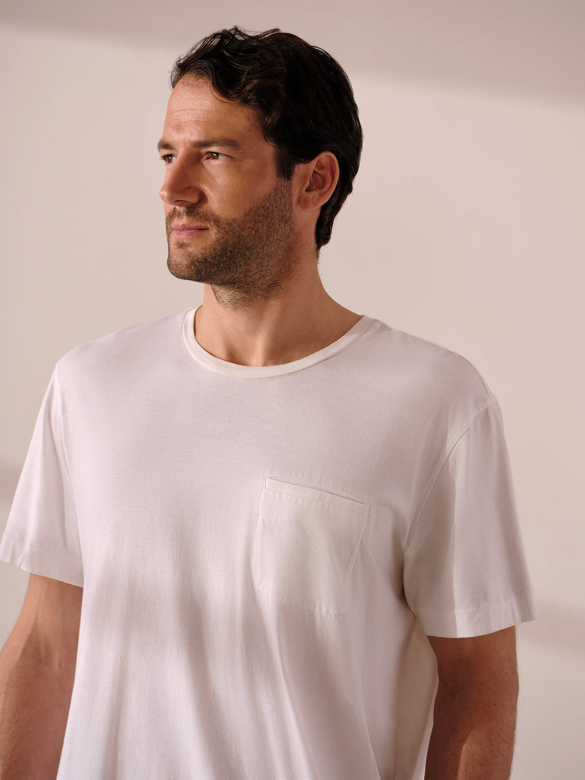 T-shirt à manches courtes et poche poitrine