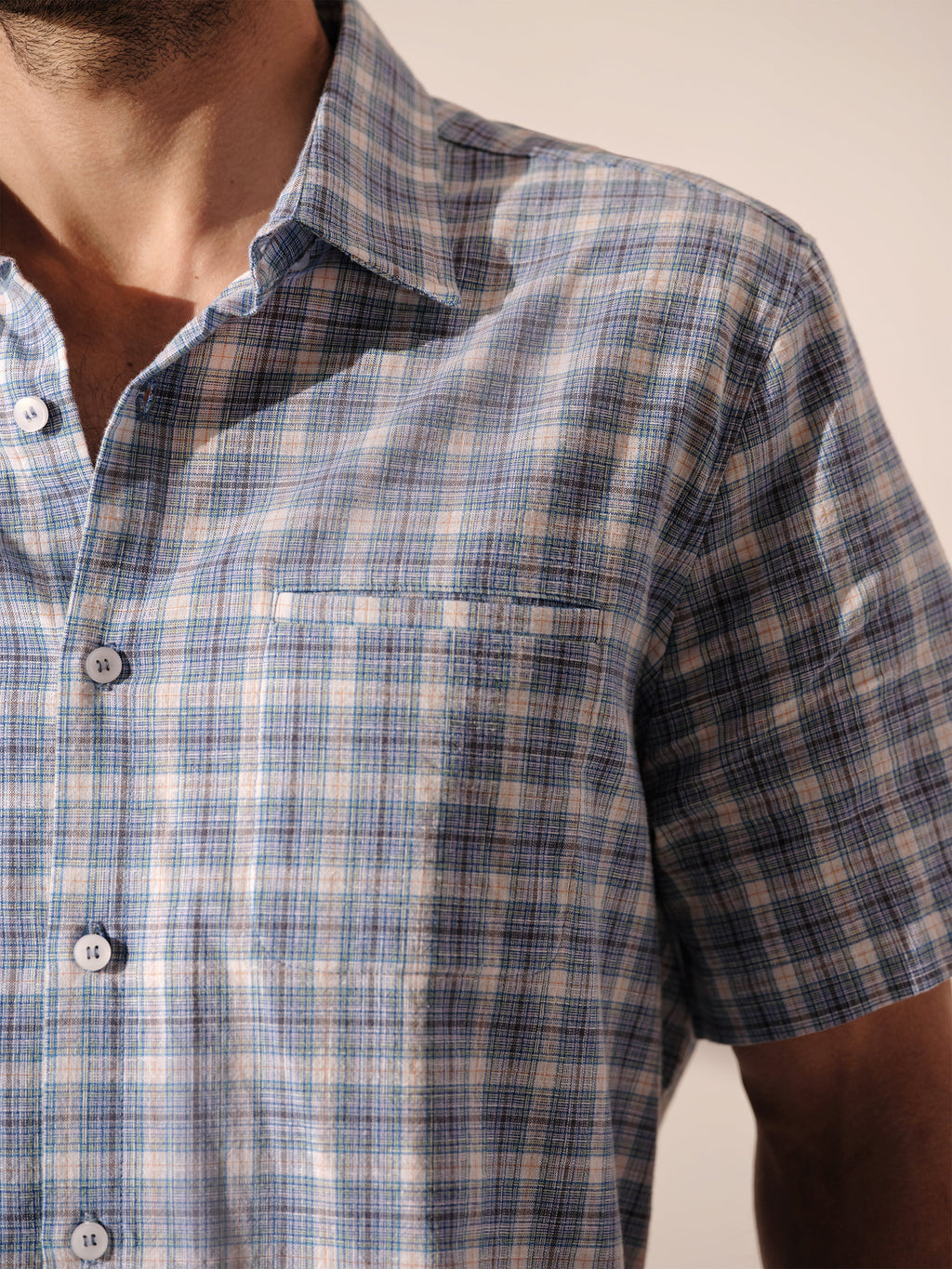 Chemise à manches courtes boutonnée pour tous les jours