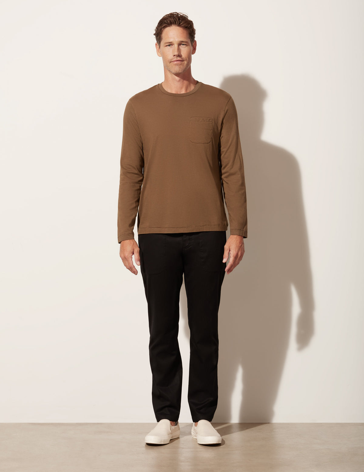T-shirt à manches longues avec poche