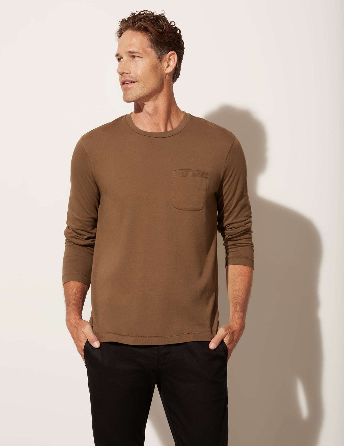 T-shirt à manches longues avec poche