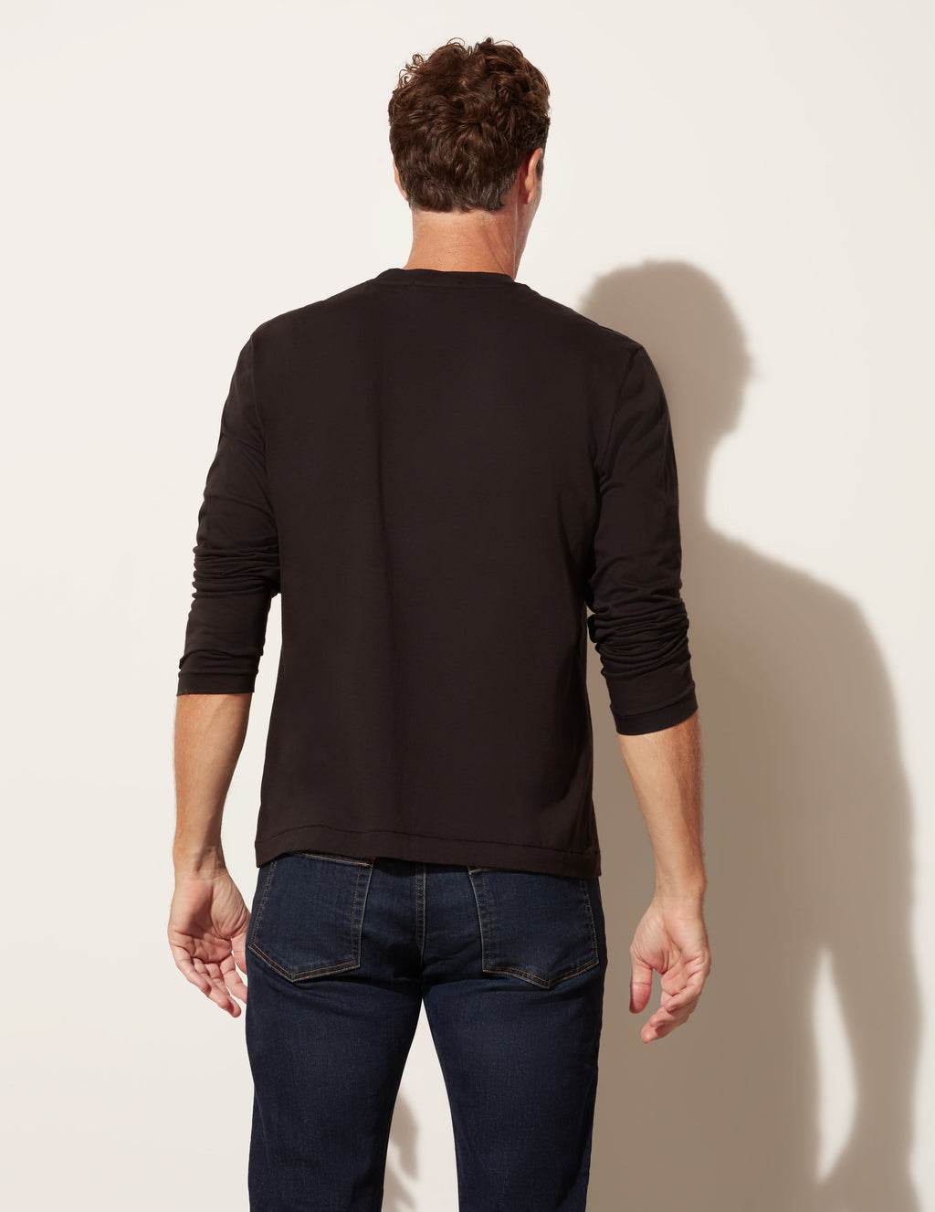 Haut à manches longues et col en V