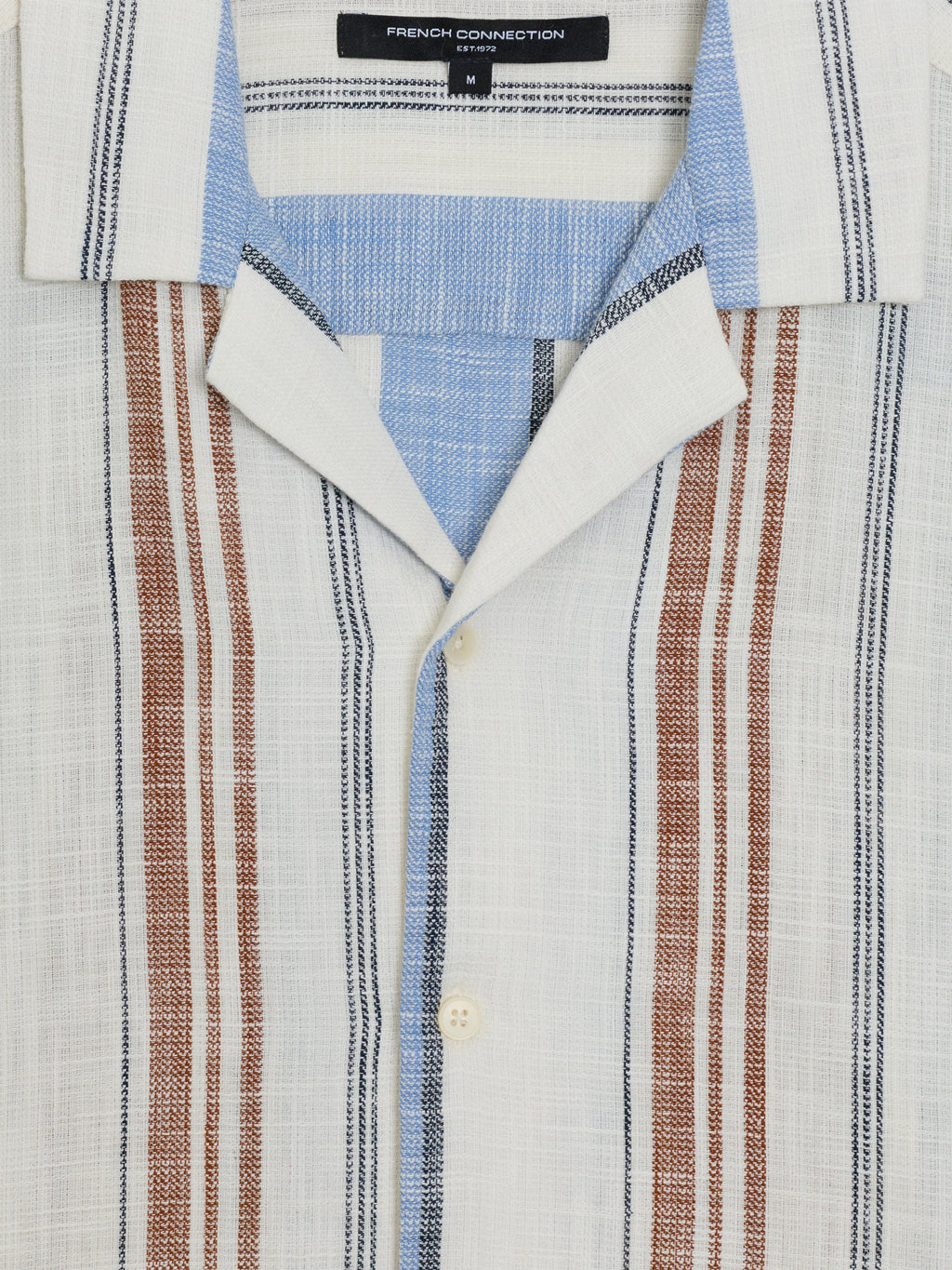Chemise à col Revere à rayures multiples et manches courtes