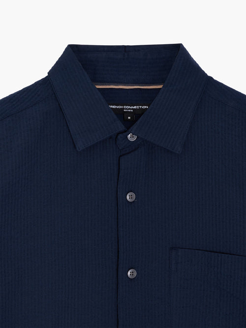Chemise en seersucker bleu foncé à manches courtes