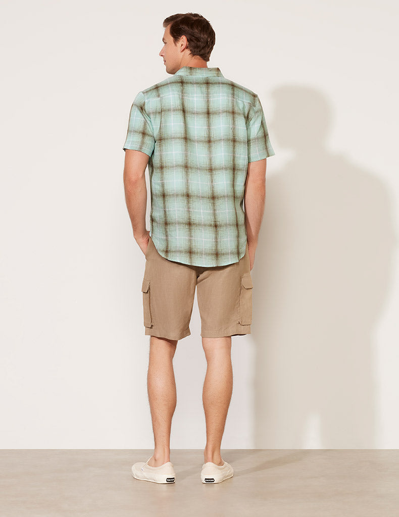Chemise boutonnée quotidienne à manches courtes