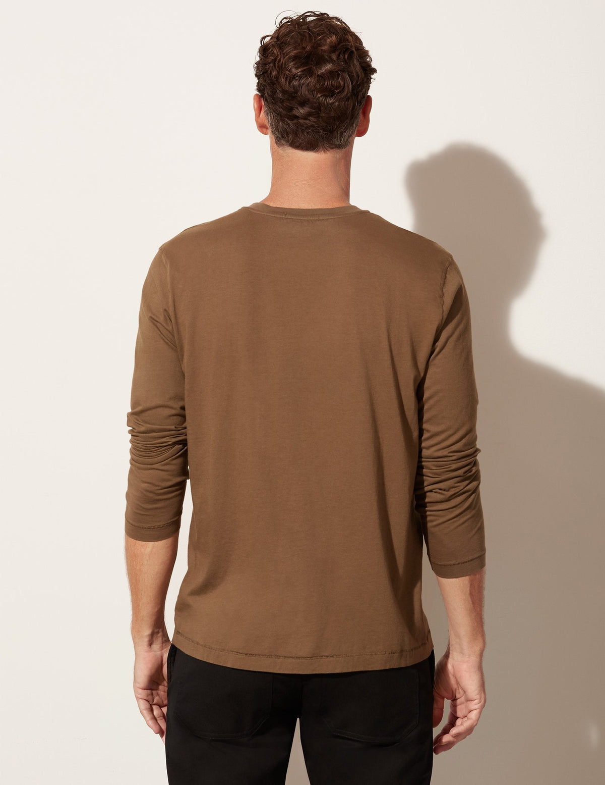 T-shirt à manches longues avec poche